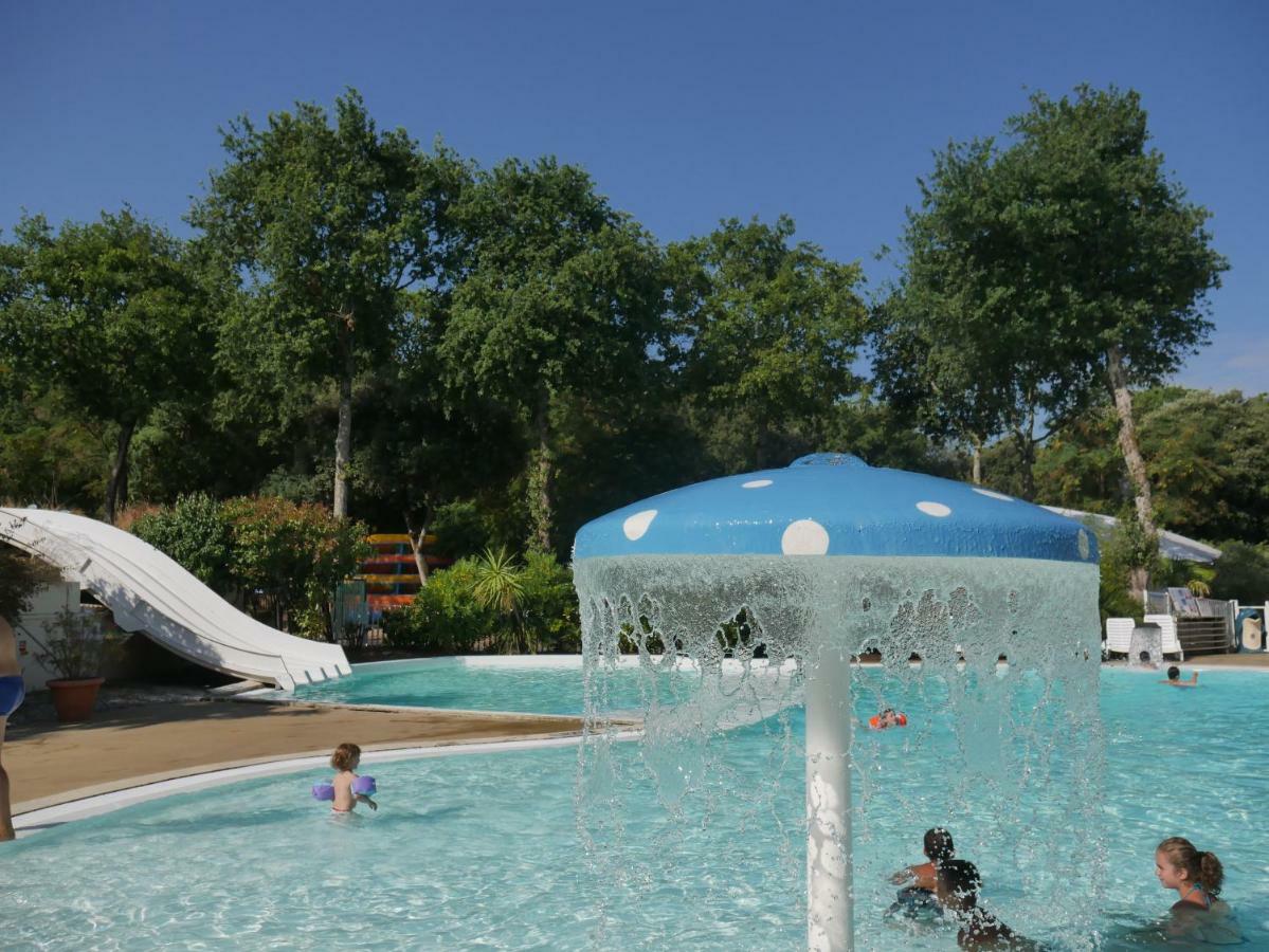 Camping Officiel Siblu Les Pierres Couchees Saint-Brévin-les-Pins Exterior foto